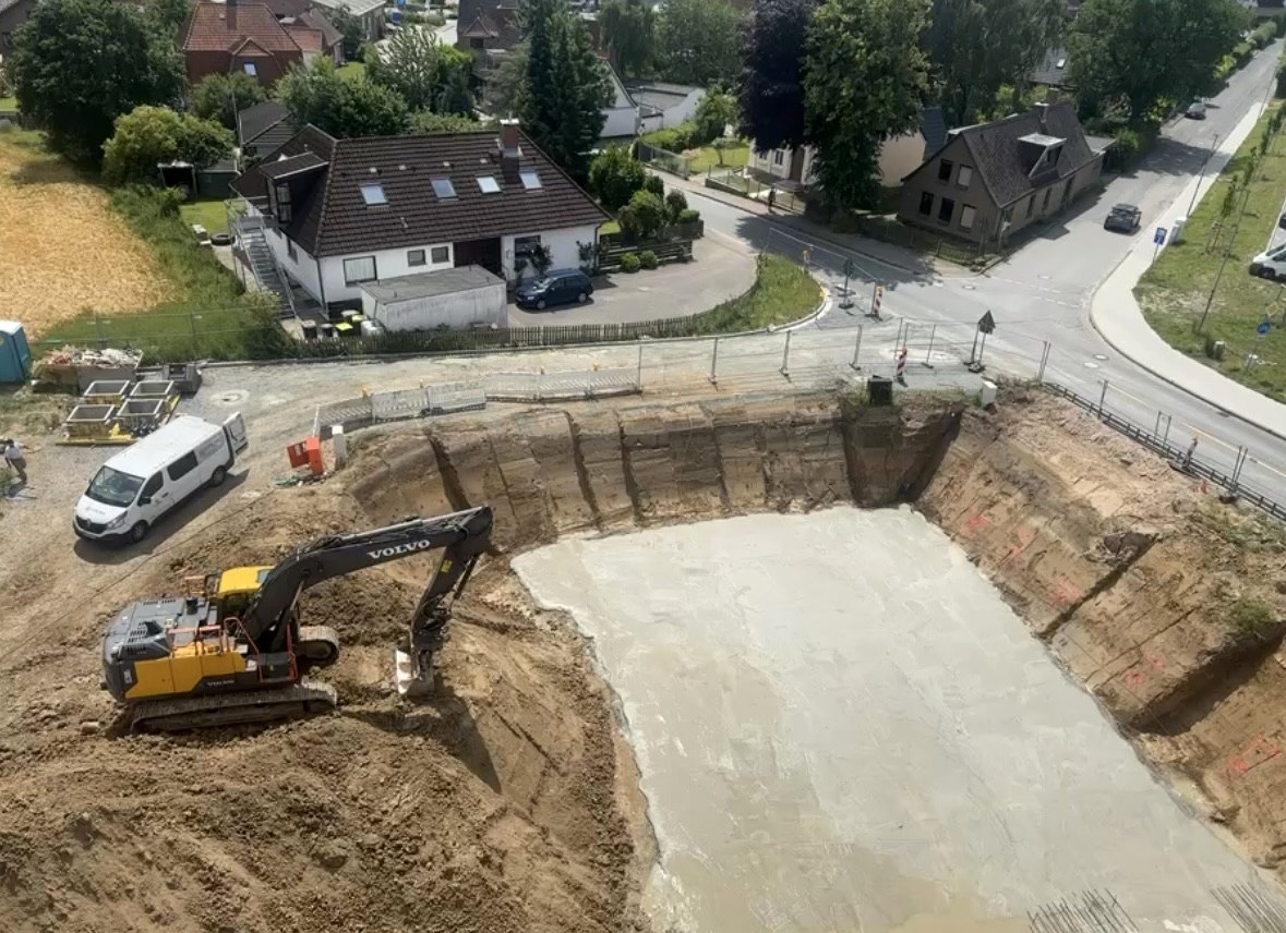 Erstellung einer Tiefbaugrube mit Sauberkeitsschicht